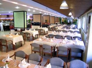 Hotel White City Beach
