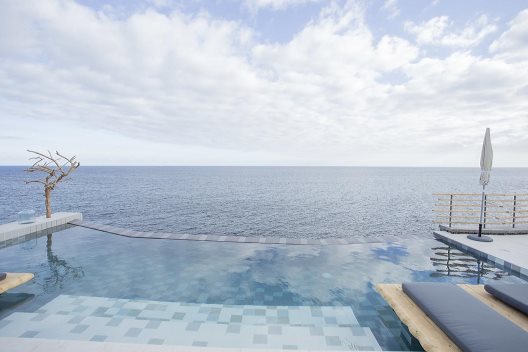 Hotel White Exclusive Suites & Villas