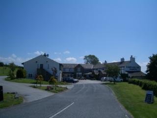 Hotel Whoop Hall