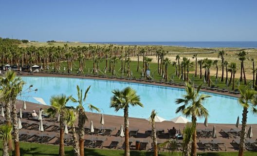 Hotel Wine And Books By The Sea Algarve Resort