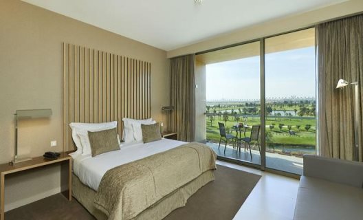 Hotel Wine And Books By The Sea Algarve Resort