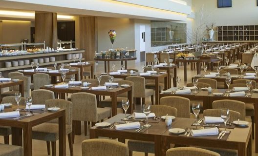 Hotel Wine And Books By The Sea Algarve Resort