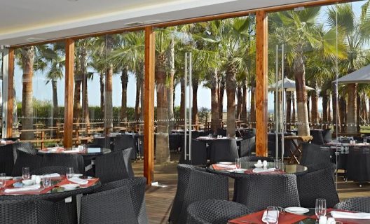 Hotel Wine And Books By The Sea Algarve Resort