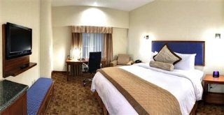Hotel Wyndham Garden Baronne Plaza