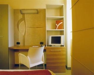 Hotel Yes