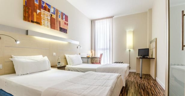 Hotel Yit Ciudad De Zaragoza