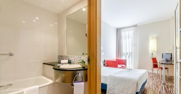 Hotel Yit Ciudad De Zaragoza