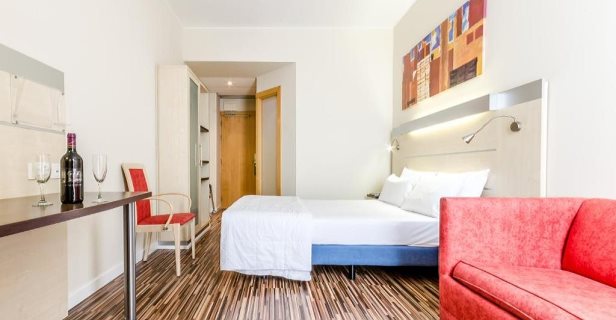 Hotel Yit Ciudad De Zaragoza