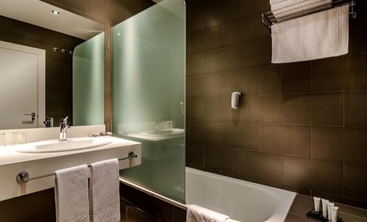 Hotel Yit Via Sevilla Mairena