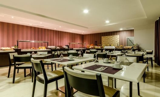 Hotel Yit Via Sevilla Mairena