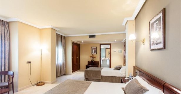Hotel Yomo Imperial