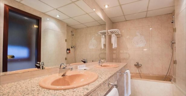 Hotel Yomo Imperial