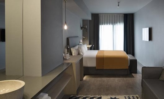 Hotel Yurbban Trafalgar