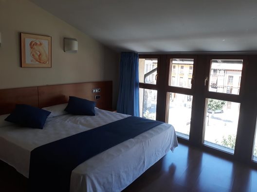 Hotel Zaravencia