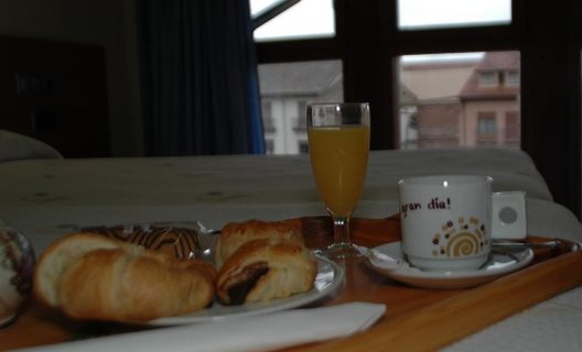 Hotel Zaravencia