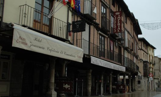 Hotel Zaravencia