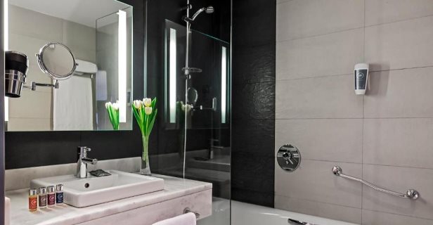 Hotel Zentral Castellana Norte