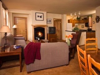 Hotel Zephyr Mountain Lodge