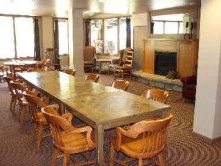 Hotel Zephyr Mountain Lodge