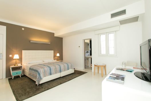 Hotel Zhero-hostal Deluxe