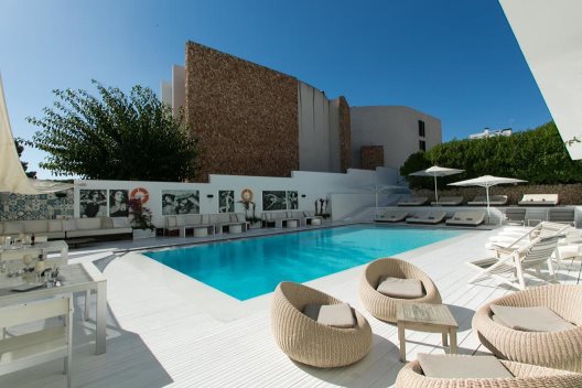 Hotel Zhero-hostal Deluxe