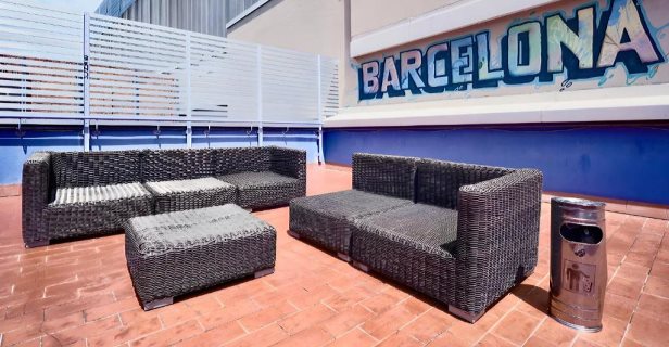 Ideal Youth Hostel