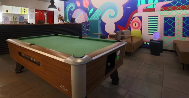 Ideal Youth Hostel
