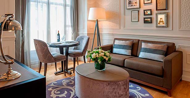 La Clef Louvre Paris By The Crest Collection