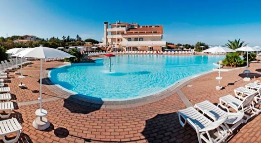 La Plage Noire Resort