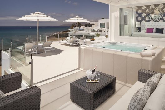 Lanis Suites De Luxe - Adults Only