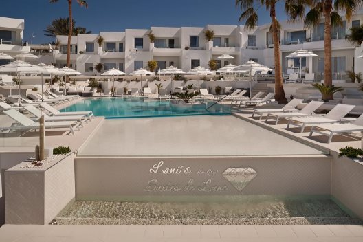 Lanis Suites De Luxe - Adults Only