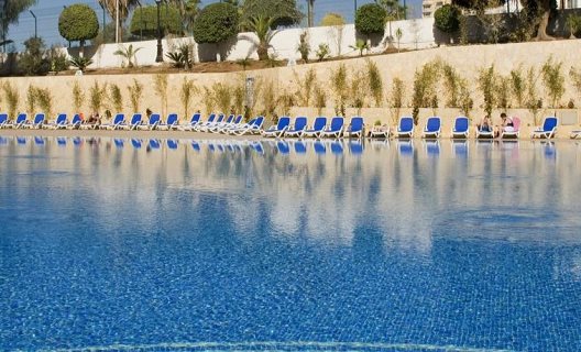 Las Piramides Resort