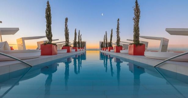 Leiro Suites At Higuerón Curio Collection By Hilton