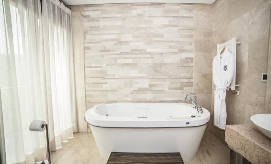Los Almirantes Hotel Boutique