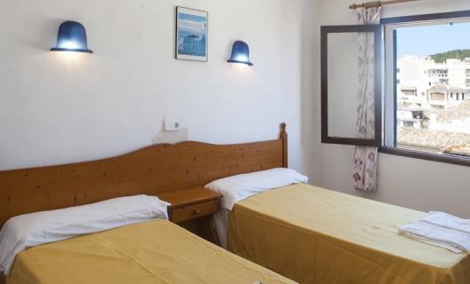 Louty Casa Esteva Hostel
