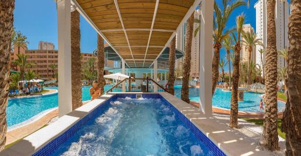 Magic Tropical Splash Water Park Spa Caribbean Resort