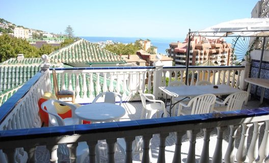 Malaga Beach And Center Backpackers