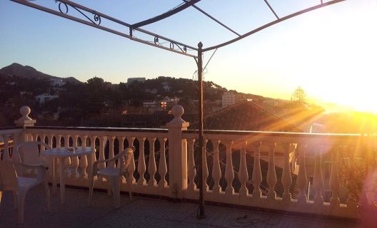 Malaga Beach And Center Backpackers