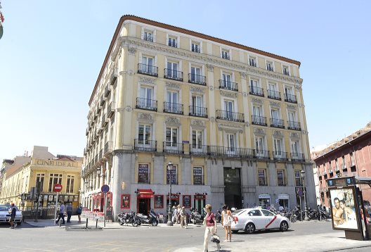 Mola Hostel