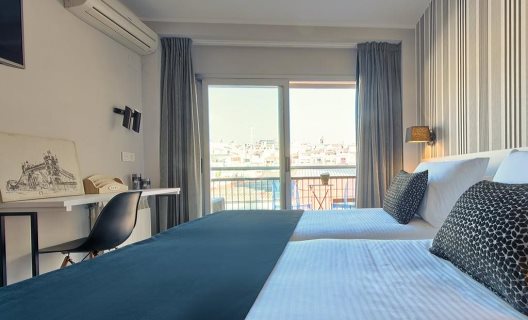 New Hotel Colon