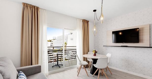 Palmanova Suites By Trh