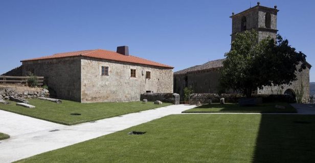 Parador Castillo De Monterrei