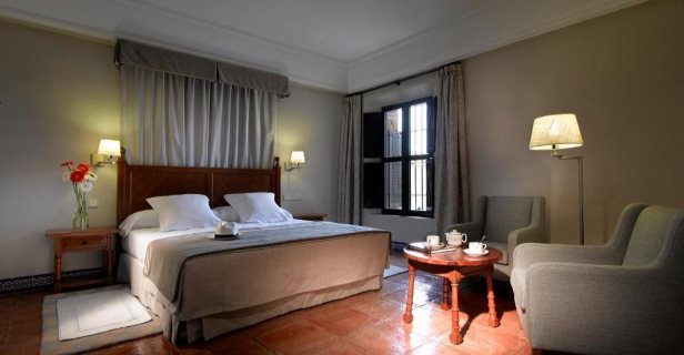 Parador De Carmona
