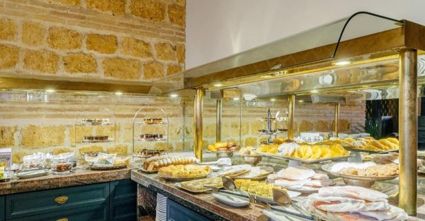 Parador De Carmona