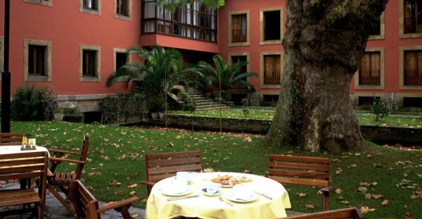 Parador De Gijón