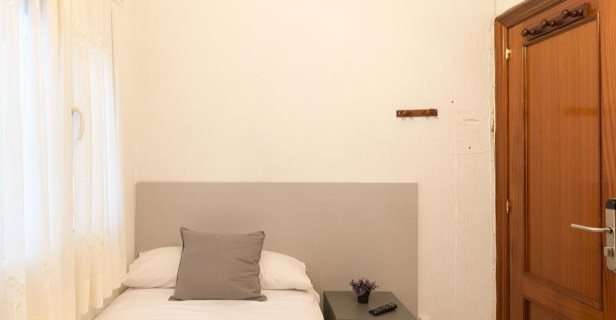 Pension Arias