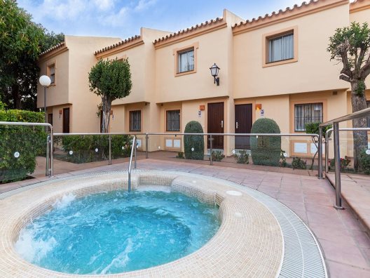 Ramada Hotel Suites By Wyndham Costa Del Sol
