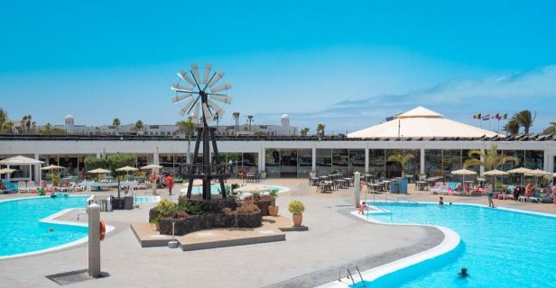 Relaxia Lanzasur Club Aqualava Water Park