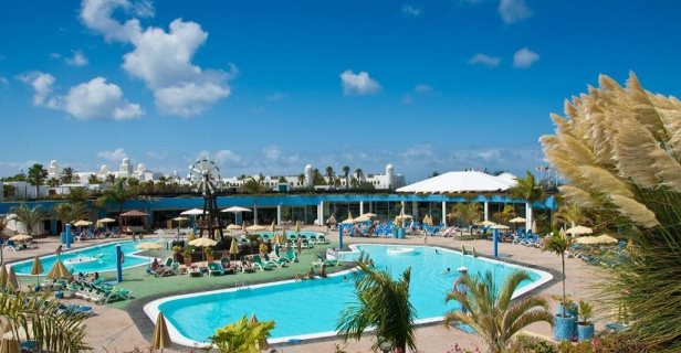 Relaxia Lanzasur Club Aqualava Water Park