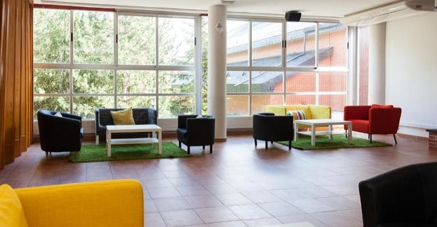 Residencia Albergue Jaca